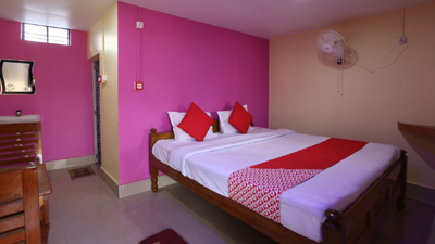Double Bed Deluxe Cottage
