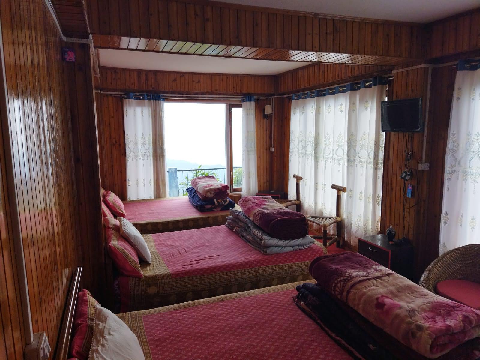 Standard Six Bed