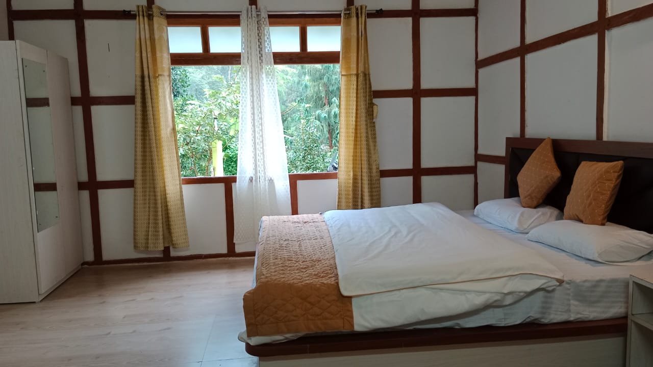 Deluxe Four Bed