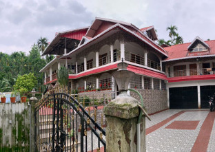 Thulung Homestay & Swimming Pool in Gorubathan