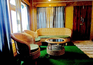 Rangaroon Trekkers Hut in Kurseong