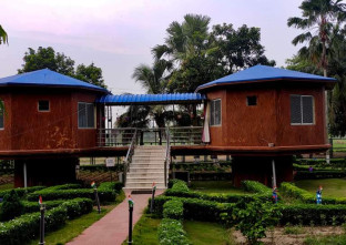 Banphool Tree House in Bishnupur