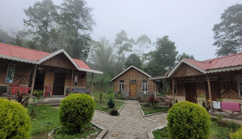 Addahut Farmstay 